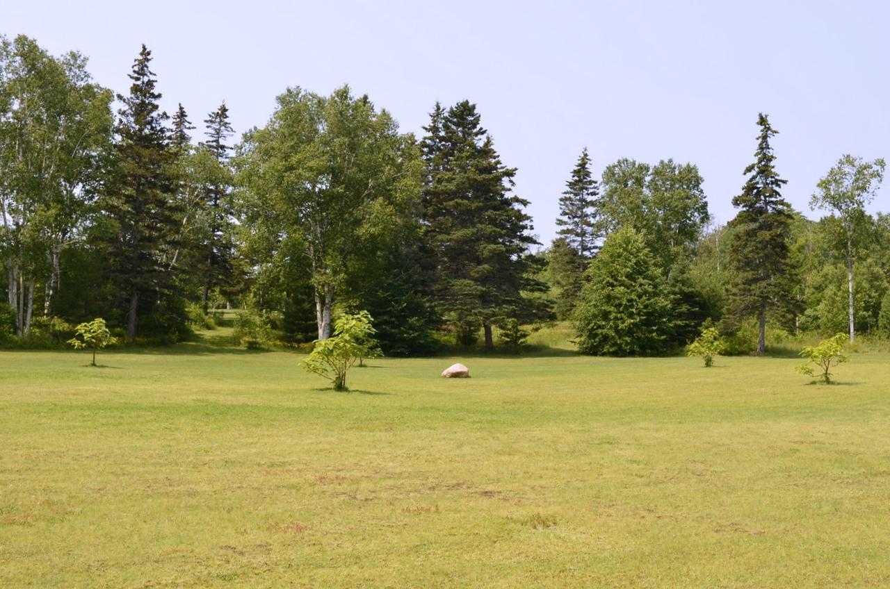Still Point Lodge Deep Brook Экстерьер фото