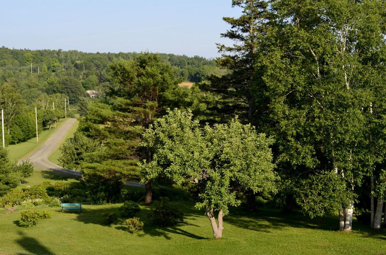 Still Point Lodge Deep Brook Экстерьер фото