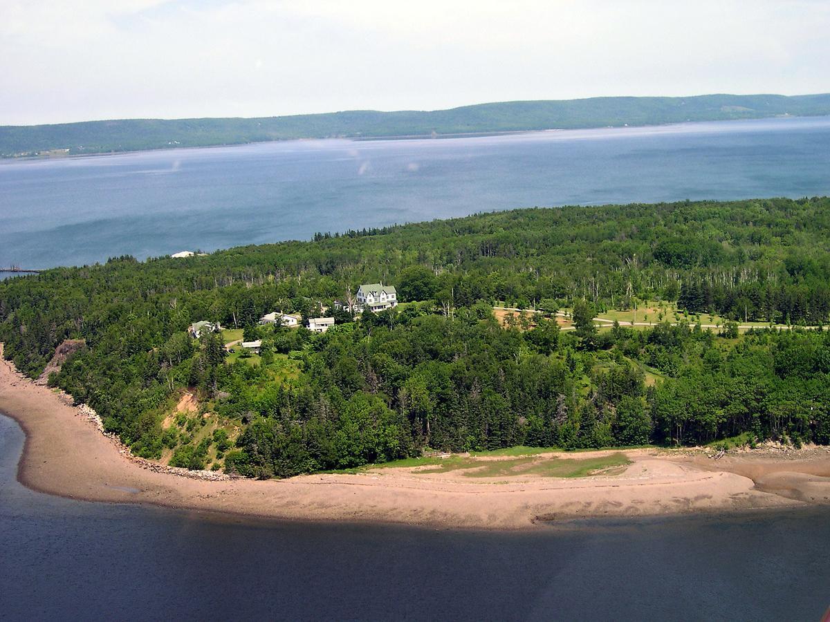 Still Point Lodge Deep Brook Экстерьер фото